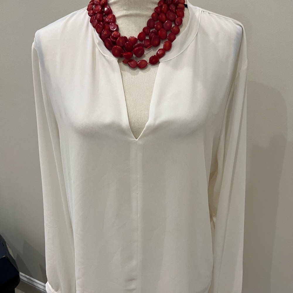 Ann Taylor Cream Blouse-Size XL - Picture 4 of 12